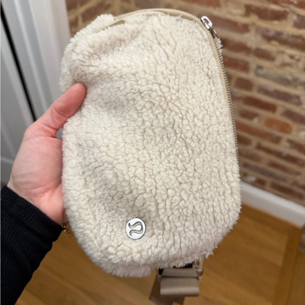 lululemon athletica Off-White Sherpa Crossbody Bag